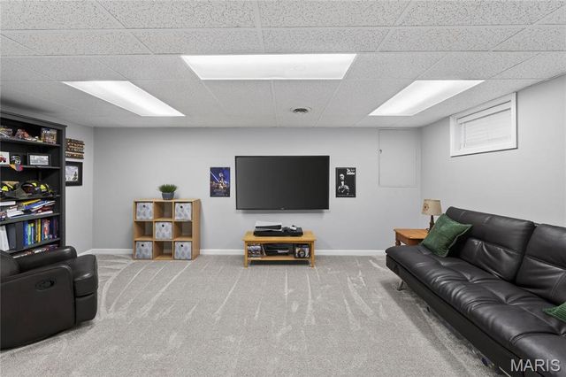 709 Windingpath Lane, Ballwin, MO 63021