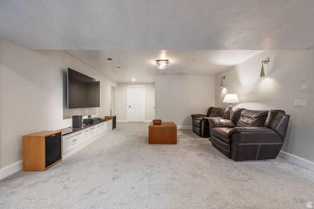 14302 S STONE FLY DR, Bluffdale, UT 84065
