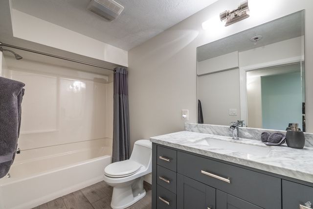 14302 S STONE FLY DR, Bluffdale, UT 84065