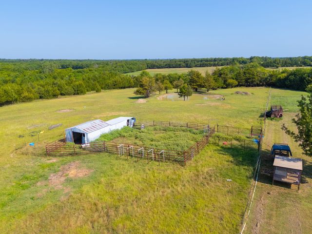 511 County Road 2765, Honey Grove, TX 75446