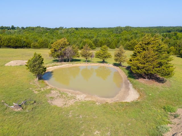 511 County Road 2765, Honey Grove, TX 75446