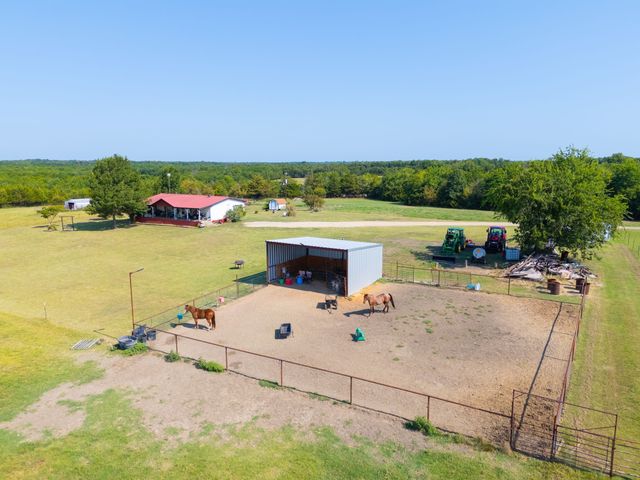 511 County Road 2765, Honey Grove, TX 75446