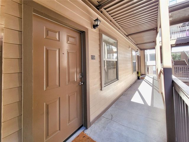 1220 SW 1ST AVENUE 209, Gainesville, FL 32601