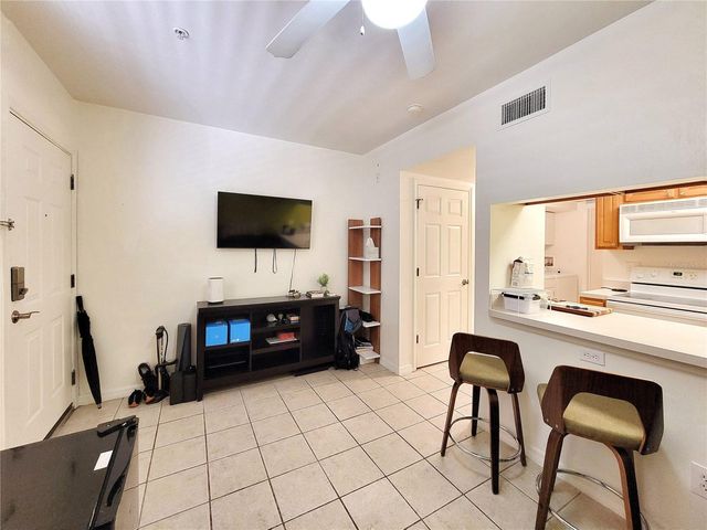 1220 SW 1ST AVENUE 209, Gainesville, FL 32601