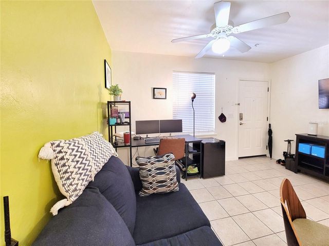 1220 SW 1ST AVENUE 209, Gainesville, FL 32601