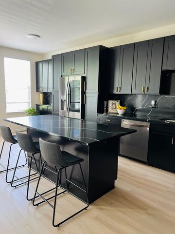 613 Pheasant Trail, St. Charles, IL 60174