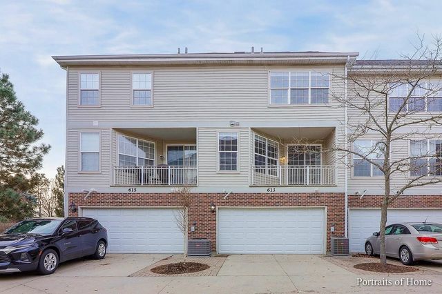 613 Pheasant Trail, St. Charles, IL 60174