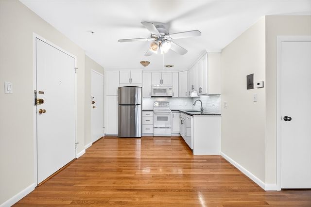 190 Mount Auburn Street 2-2, Watertown, MA 02472