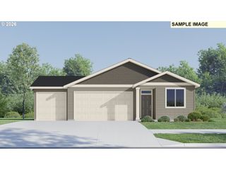 1040 Cardinal St HS72, Woodburn, OR 97071