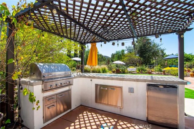 18690 Pasadero Drive, Tarzana, CA 91356
