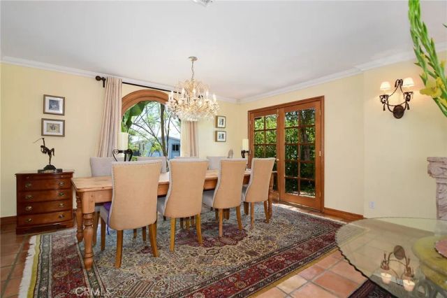18690 Pasadero Drive, Tarzana, CA 91356