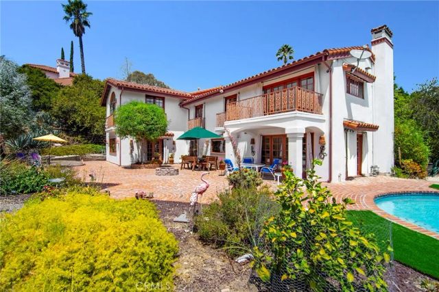 18690 Pasadero Drive, Tarzana, CA 91356