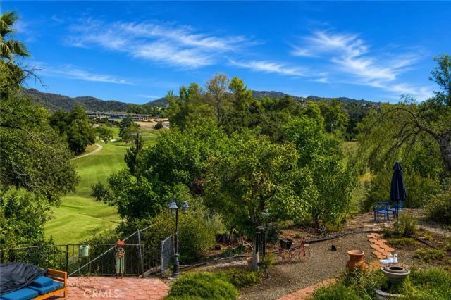 18690 Pasadero Drive, Tarzana, CA 91356