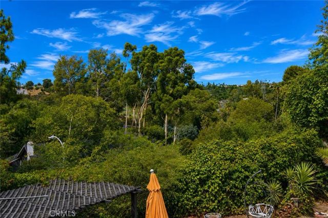 18690 Pasadero Drive, Tarzana, CA 91356