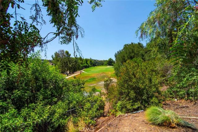 18690 Pasadero Drive, Tarzana, CA 91356