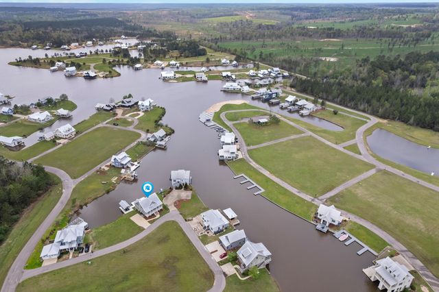 15 Channelside, Lumberton, MS 39455