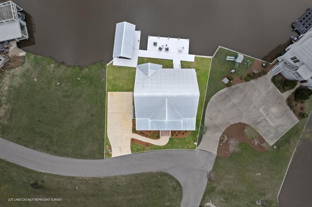 15 Channelside, Lumberton, MS 39455