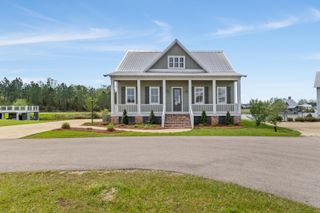 15 Channelside, Lumberton, MS 39455