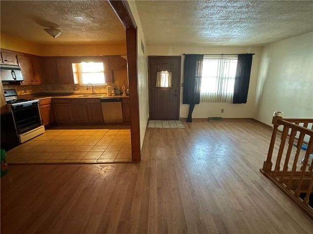 1810 N 60th Street, Kansas City, KS 66102