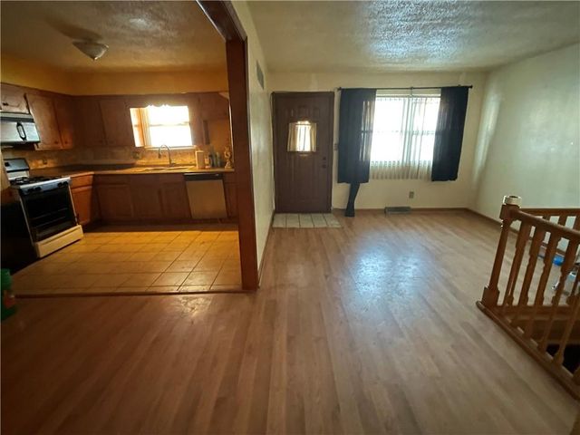 1810 N 60th Street, Kansas City, KS 66102