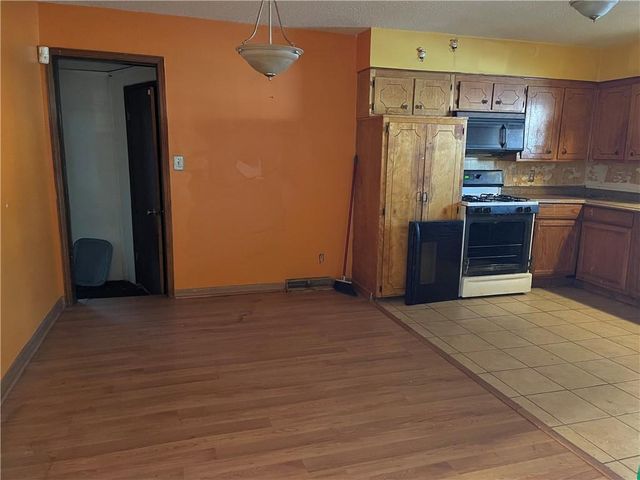 1810 N 60th Street, Kansas City, KS 66102