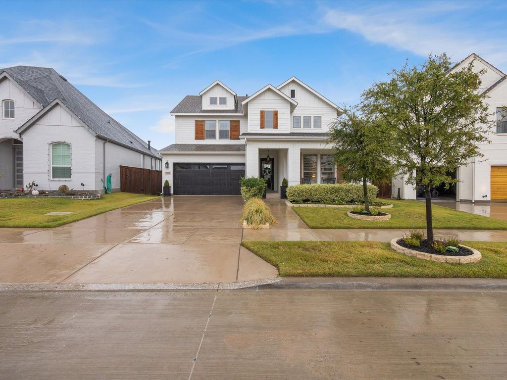 2325 Offerande Drive, Fort Worth, TX 76008