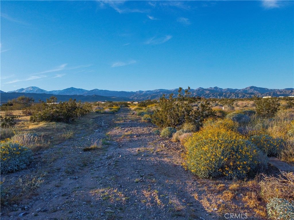 Image 23 of property listing at 1 Crest Street, Desert Hot Springs, CA 92240