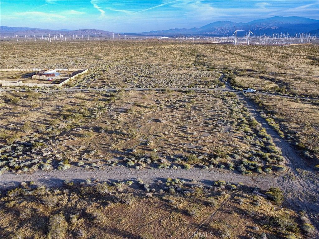 Image 7 of property listing at 1 Crest Street, Desert Hot Springs, CA 92240