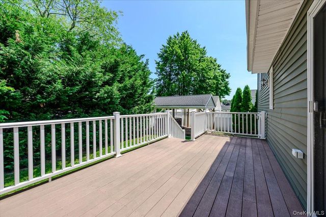 2419 Rockville Centre Parkway, Oceanside, NY 11572