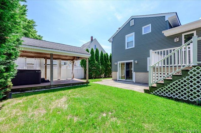 2419 Rockville Centre Parkway, Oceanside, NY 11572