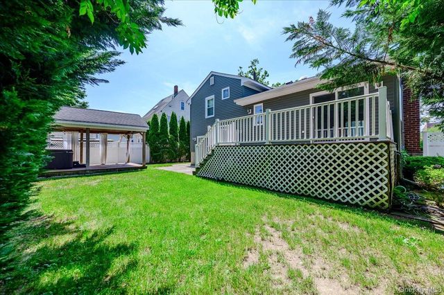 2419 Rockville Centre Parkway, Oceanside, NY 11572
