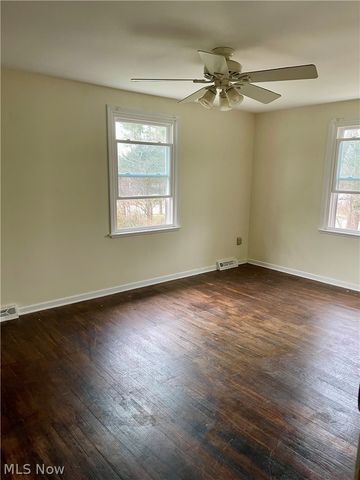 333 Parkway Drive, Berea, OH 44017