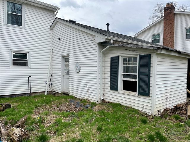 333 Parkway Drive, Berea, OH 44017