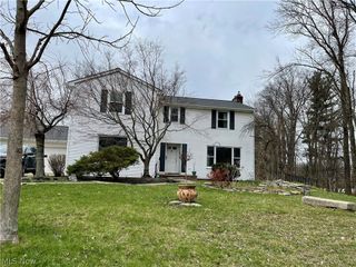 333 Parkway Drive, Berea, OH 44017