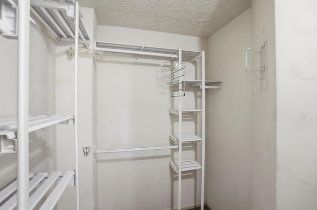 3917 Man O War Court, Columbus, OH 43221