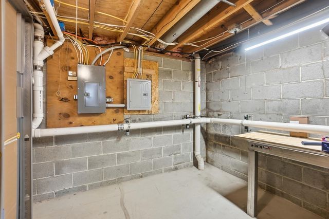 3917 Man O War Court, Columbus, OH 43221