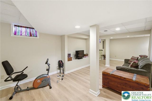 4095 Ross Road, Bethlehem Twp, PA 18020