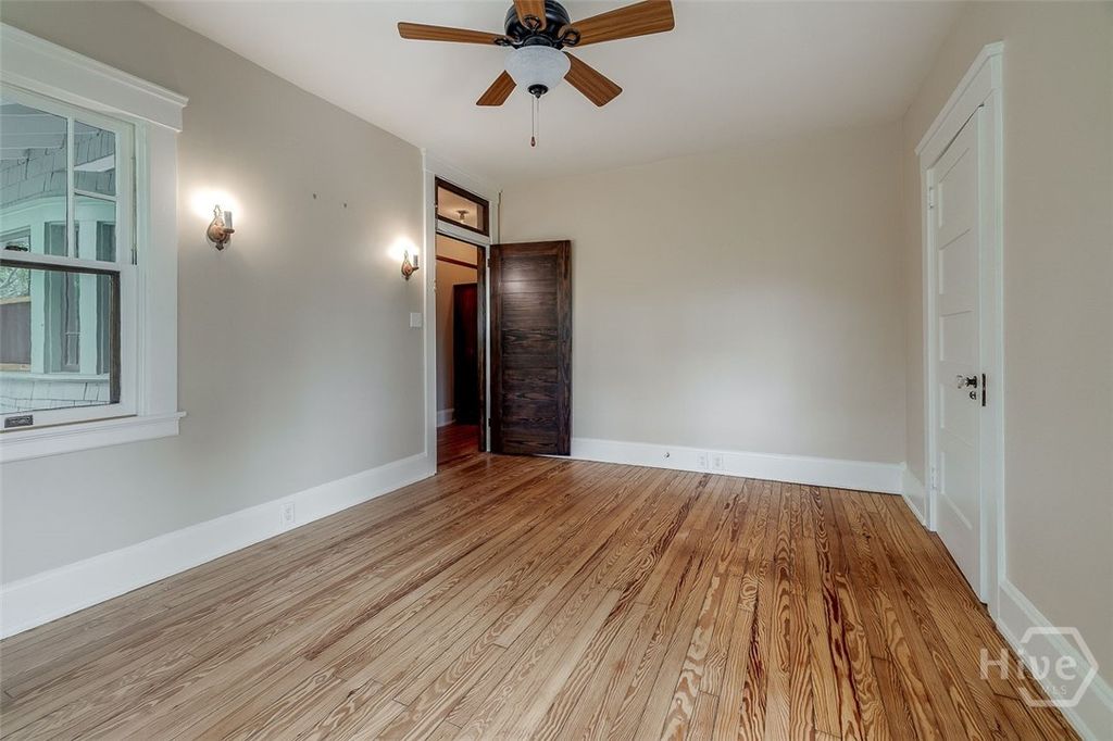 Image 40 of property listing at 215 E 45th Street, Savannah, GA 31405