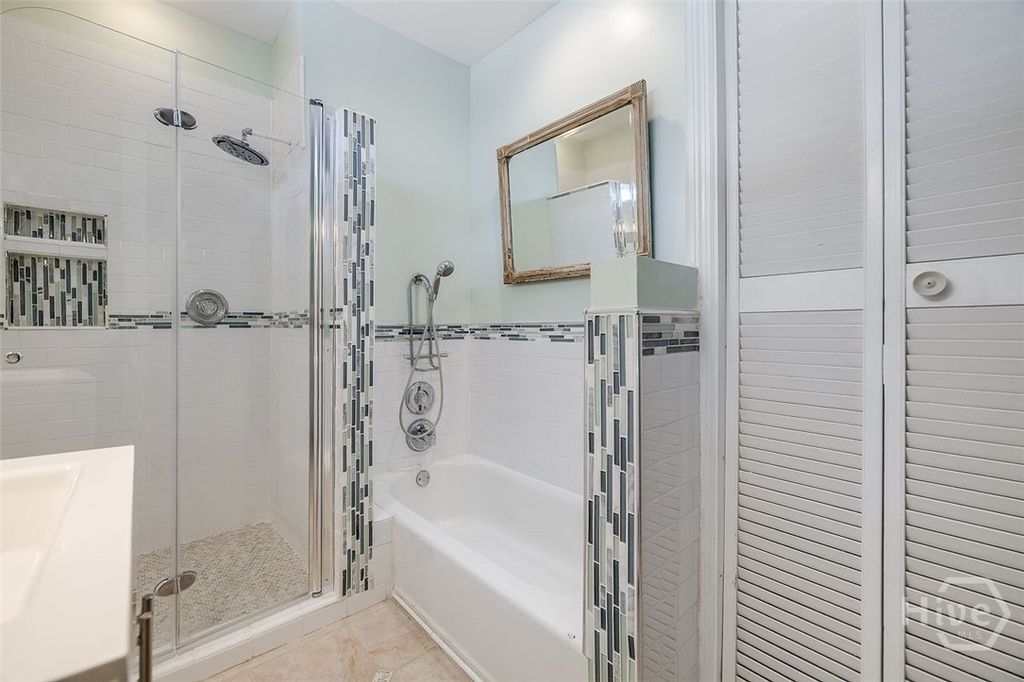 Image 42 of property listing at 215 E 45th Street, Savannah, GA 31405