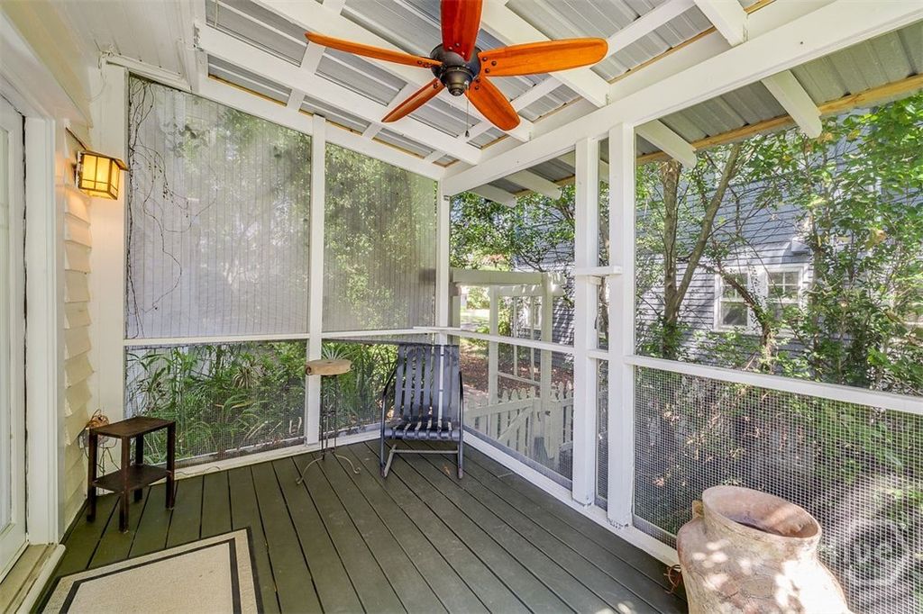 Image 50 of property listing at 215 E 45th Street, Savannah, GA 31405