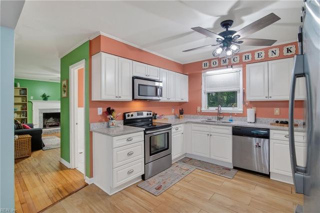 297 Richneck RD, Newport News, VA 23608