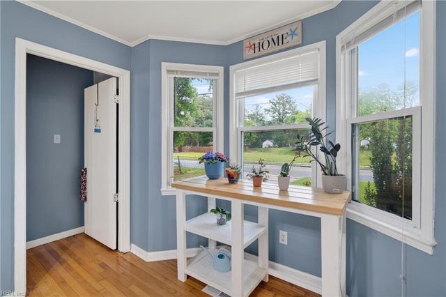 297 Richneck RD, Newport News, VA 23608