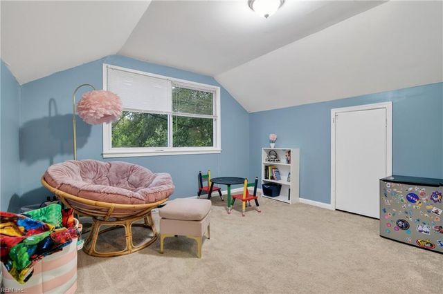 297 Richneck RD, Newport News, VA 23608