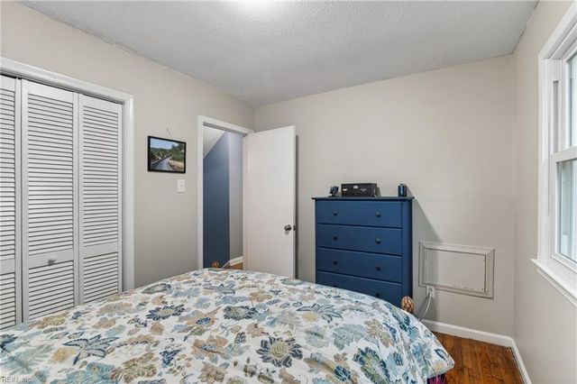 297 Richneck RD, Newport News, VA 23608