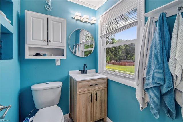 297 Richneck RD, Newport News, VA 23608