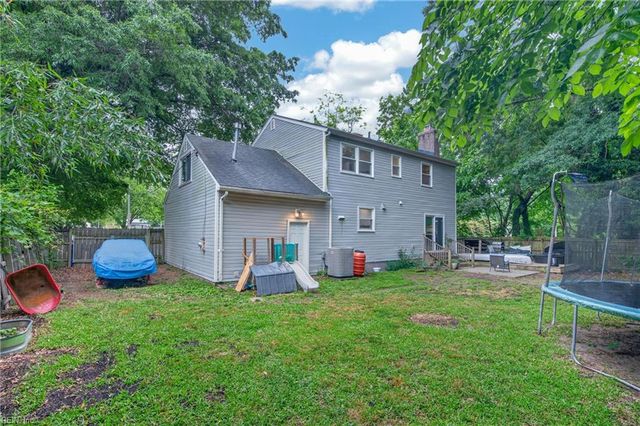 297 Richneck RD, Newport News, VA 23608
