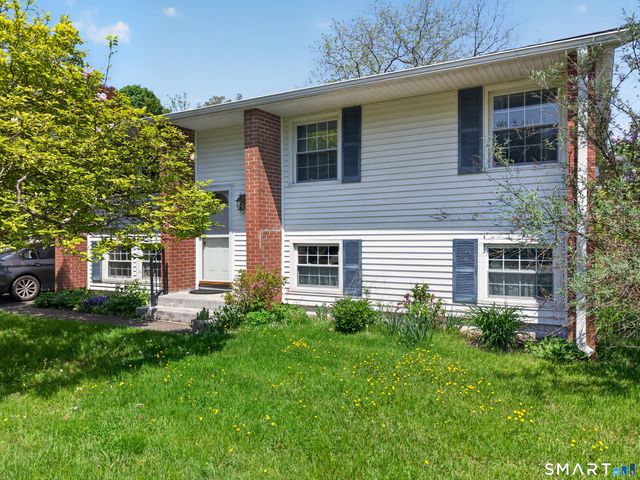 662 Groton Long Point Road, Groton, CT 06340