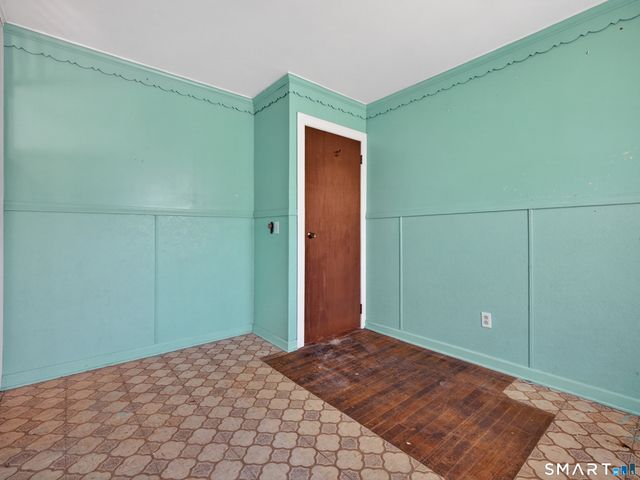 662 Groton Long Point Road, Groton, CT 06340