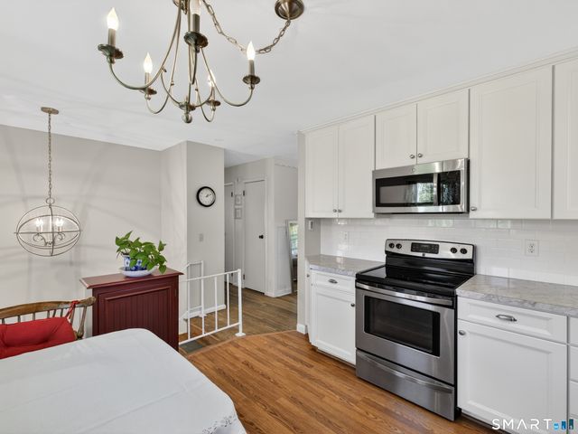 662 Groton Long Point Road, Groton, CT 06340