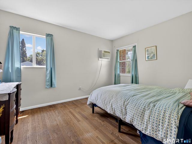 662 Groton Long Point Road, Groton, CT 06340